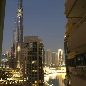 شقة Downtown Boulevard One Bedroom Apt In 29 Blvd غرفة وصالة Burj & Fountain View Master Bedroom Plus 2 Single Beds In Living, دبي