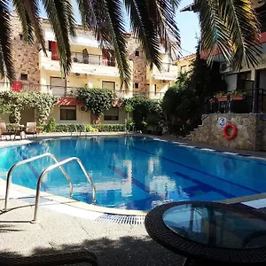κάντε κράτηση εδώ