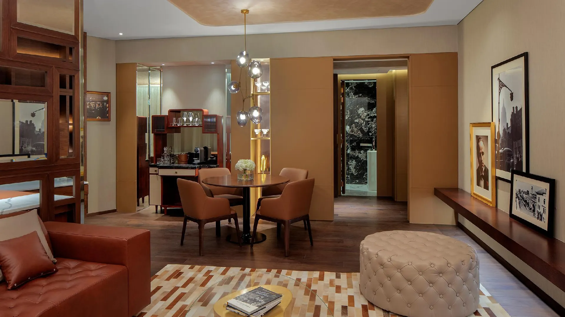 Paramount Hotel Ντουμπάι 5*,